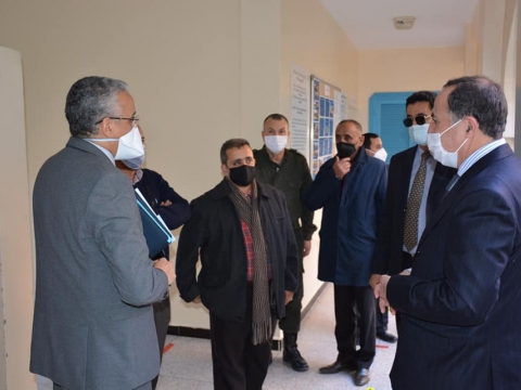 زيارة ميدانية لمجموعة من المرافق الجماعية للوقوف على مدى جاهزيتها لاحتضان عمليات الحملة الوطنية للتلقيح ضد فيروس كوفيد 19