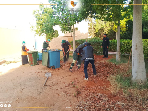 فعاليات الأيام البيئية بالمؤسسات التعليمية والتكوينية العمومية بالمدينة.